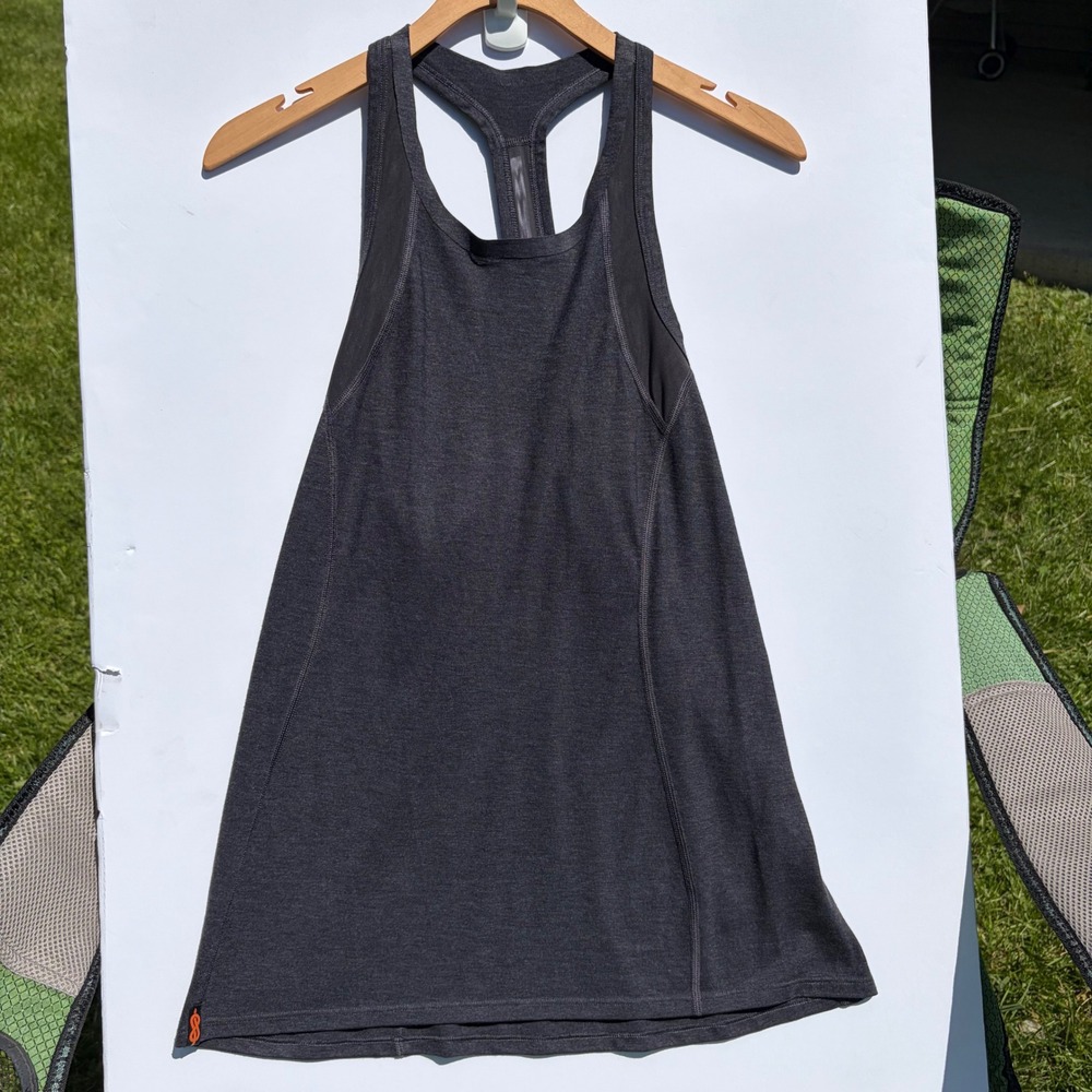 The North Face FlashDry Racerback Tank Top Dark Gray Heather NF0A3CCO Womens S